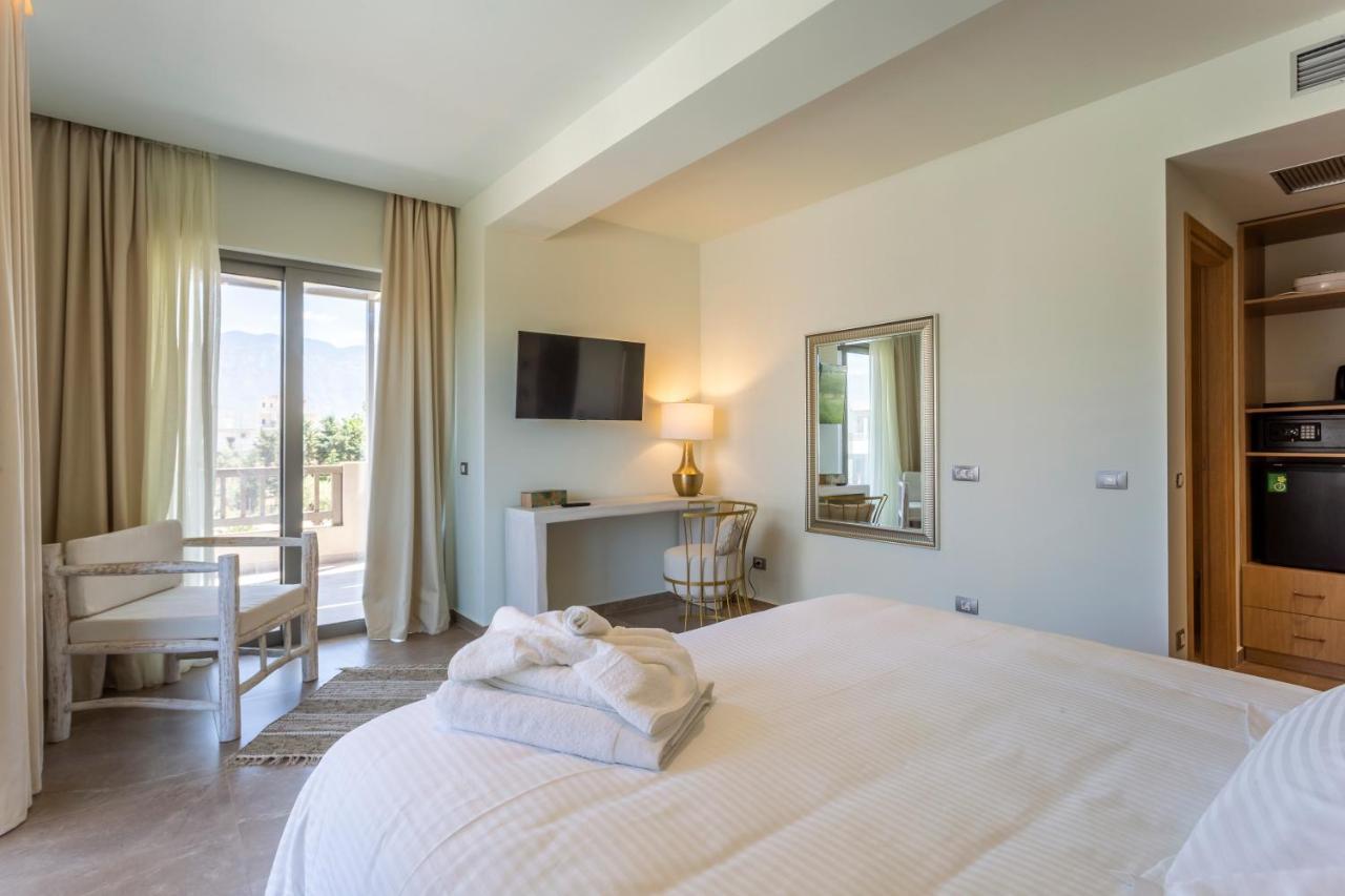 Elysian Luxury Hotel And Spa Каламата Екстер'єр фото