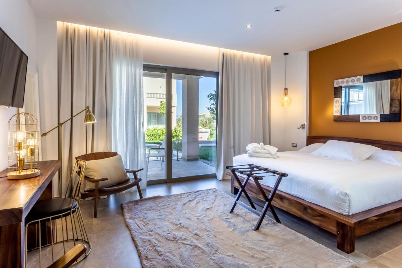 Elysian Luxury Hotel And Spa Каламата Екстер'єр фото