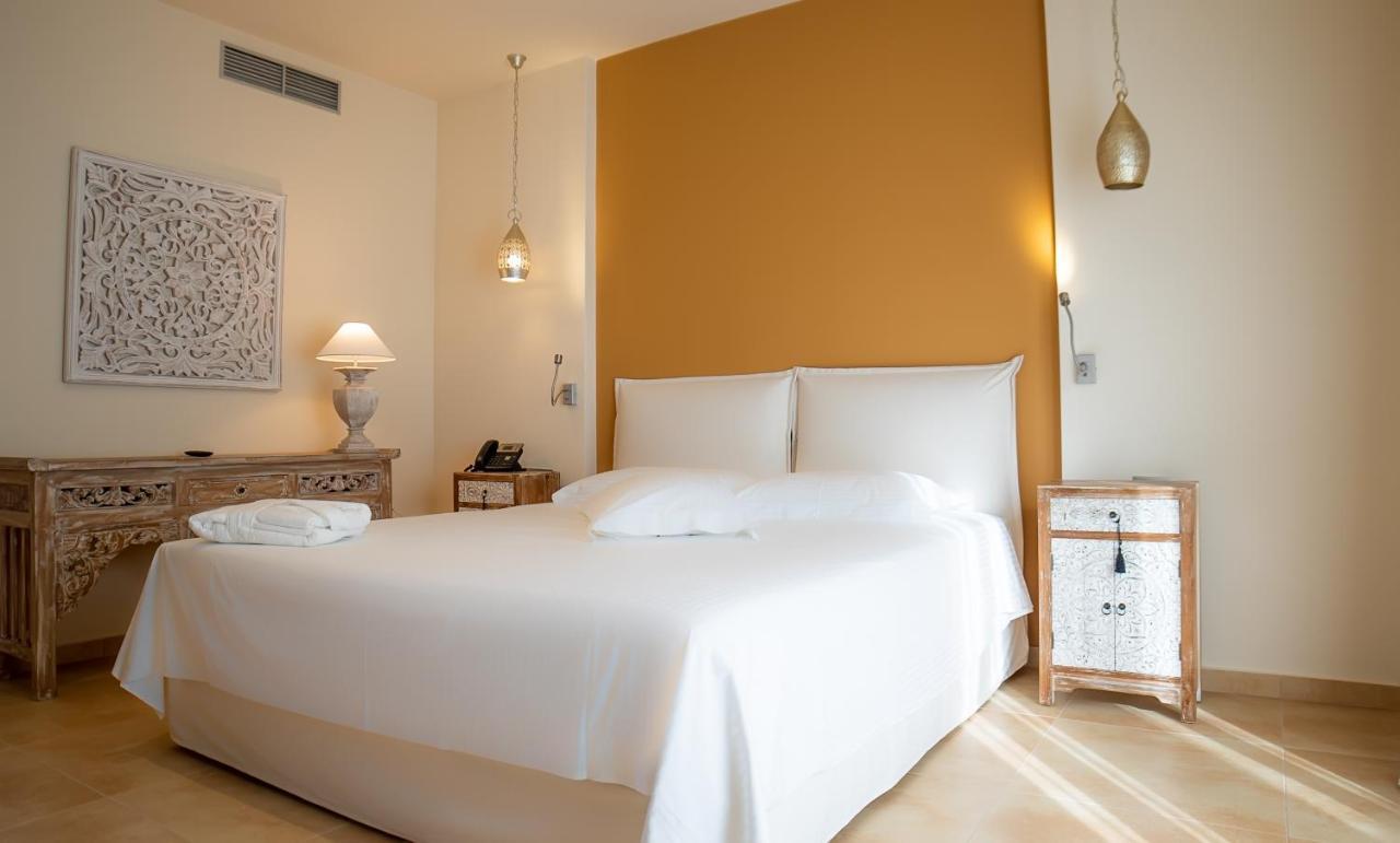 Elysian Luxury Hotel And Spa Каламата Екстер'єр фото