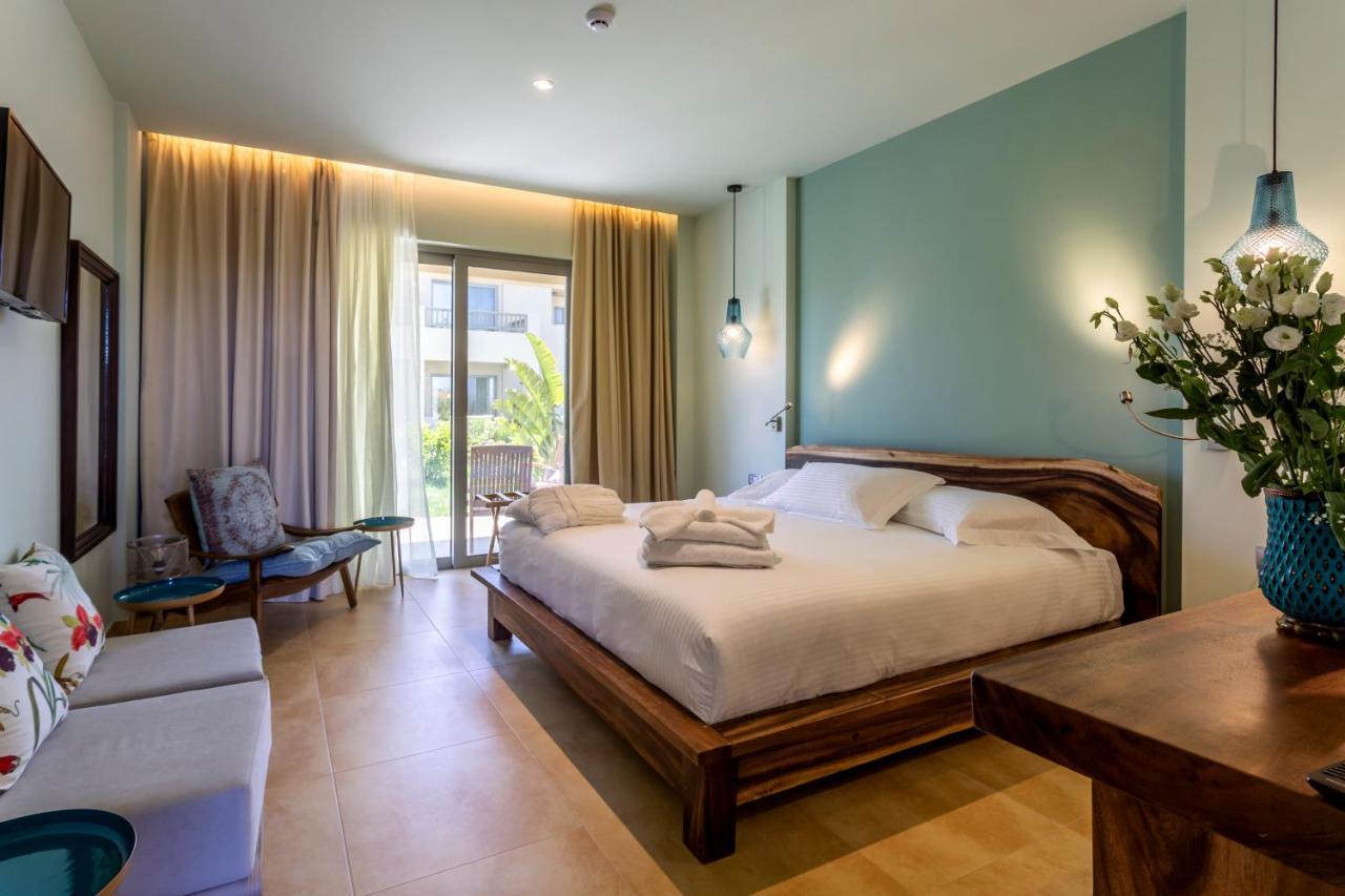 Elysian Luxury Hotel And Spa Каламата Екстер'єр фото