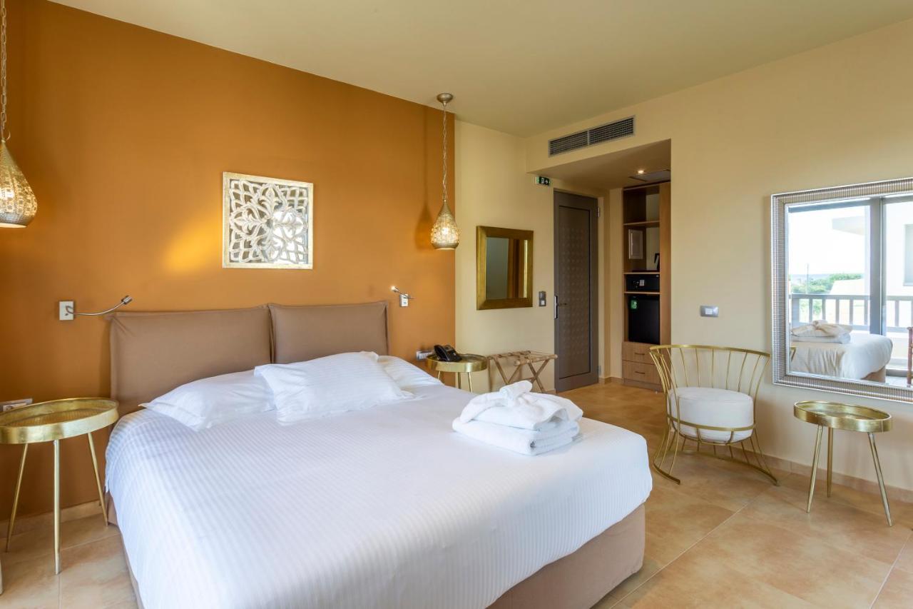 Elysian Luxury Hotel And Spa Каламата Екстер'єр фото