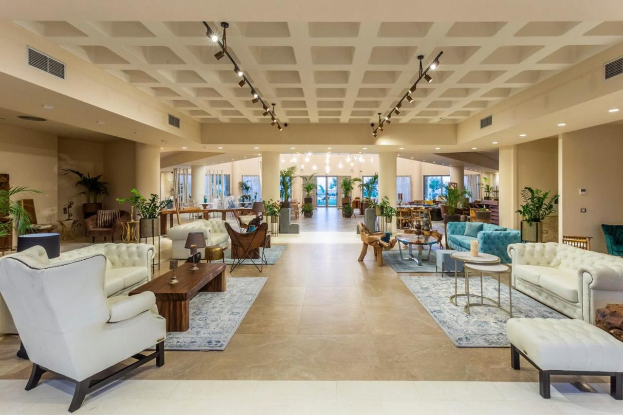 Elysian Luxury Hotel And Spa Каламата Екстер'єр фото