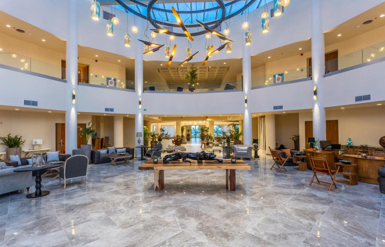 Elysian Luxury Hotel And Spa Каламата Екстер'єр фото