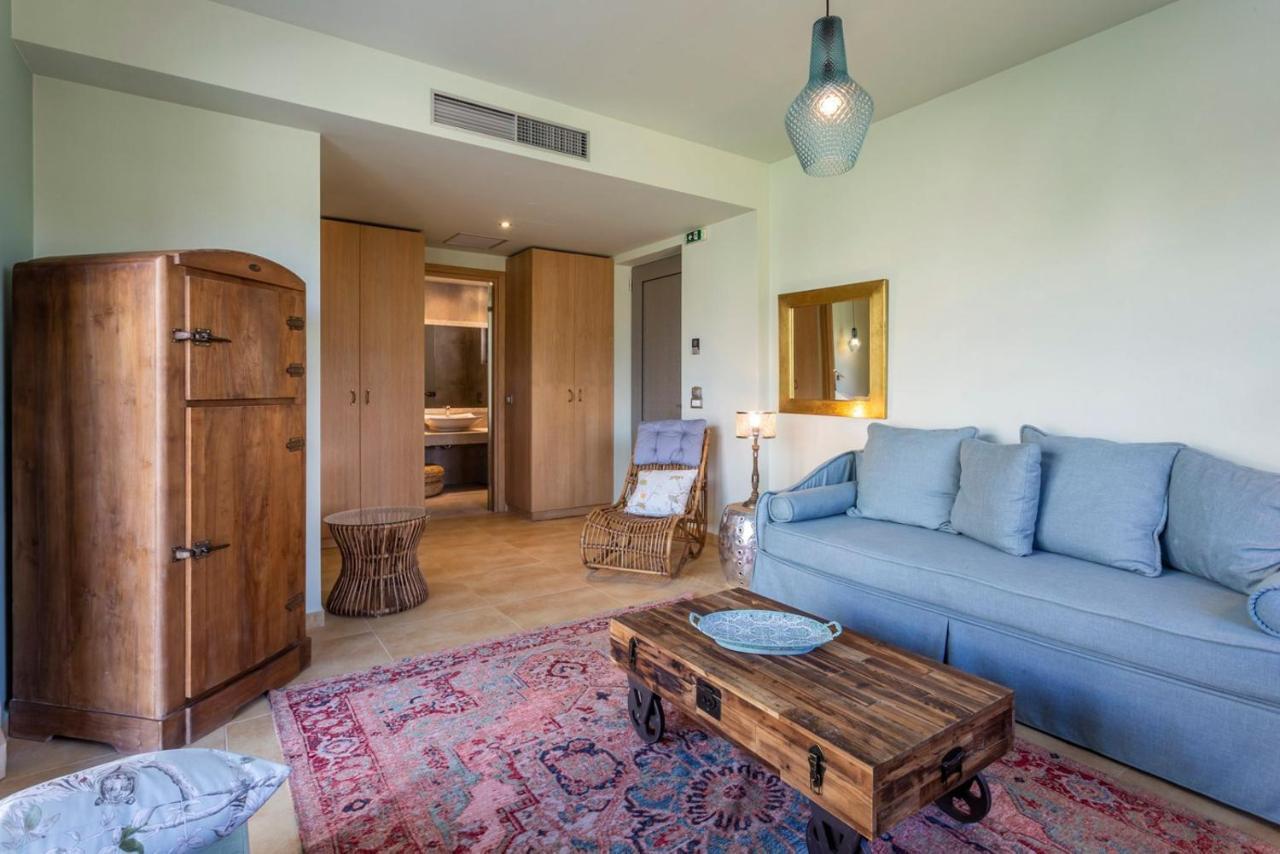 Elysian Luxury Hotel And Spa Каламата Екстер'єр фото