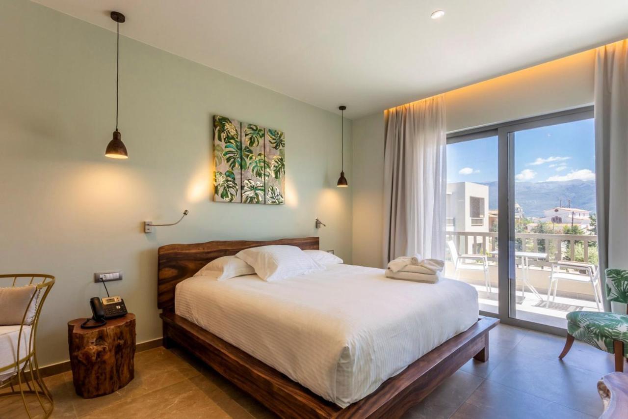 Elysian Luxury Hotel And Spa Каламата Екстер'єр фото