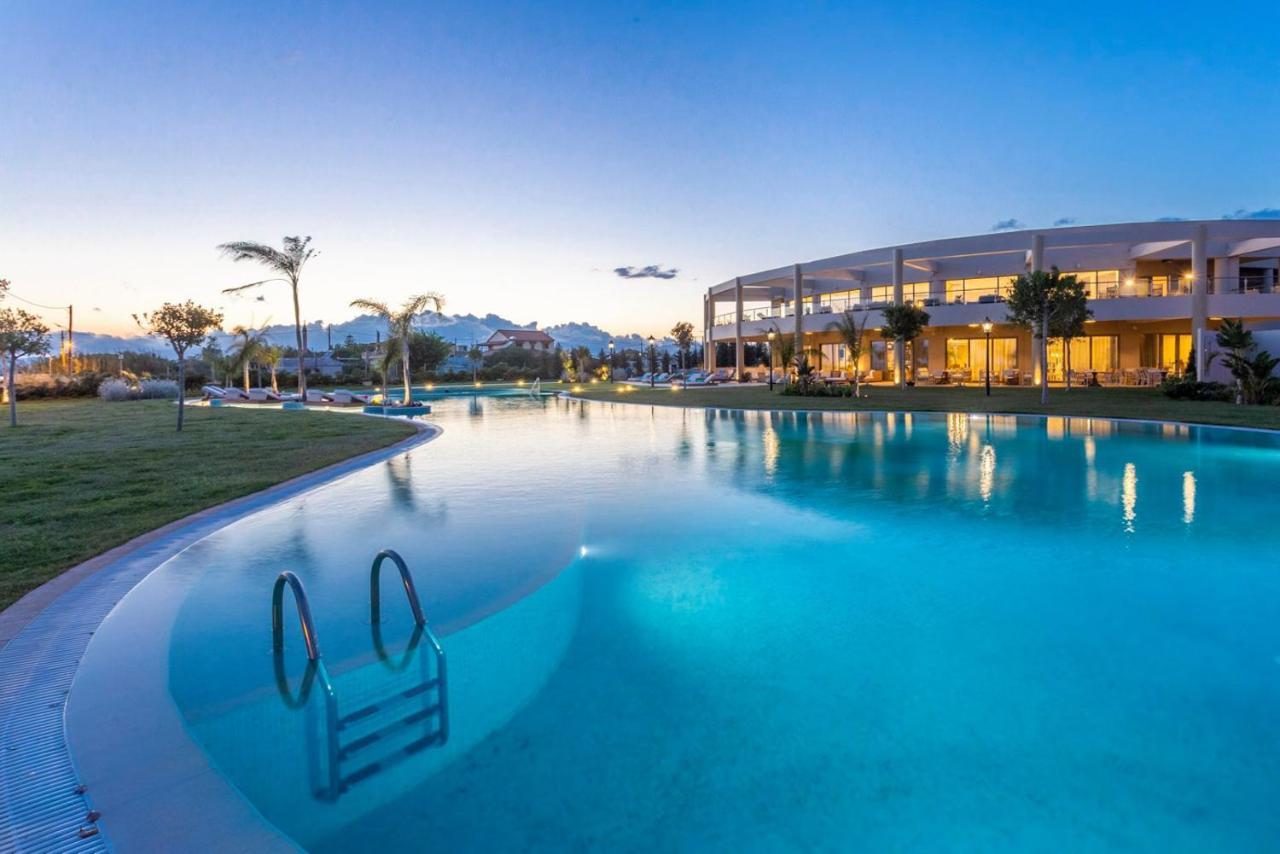 Elysian Luxury Hotel And Spa Каламата Екстер'єр фото